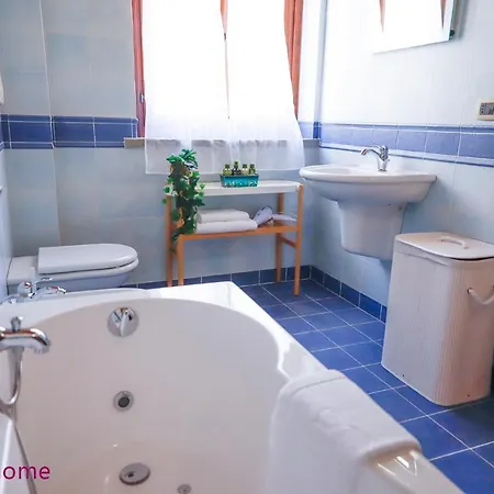 Serafini 20 Con Piscina A 20km Dal Mare By Yohome * Bargni